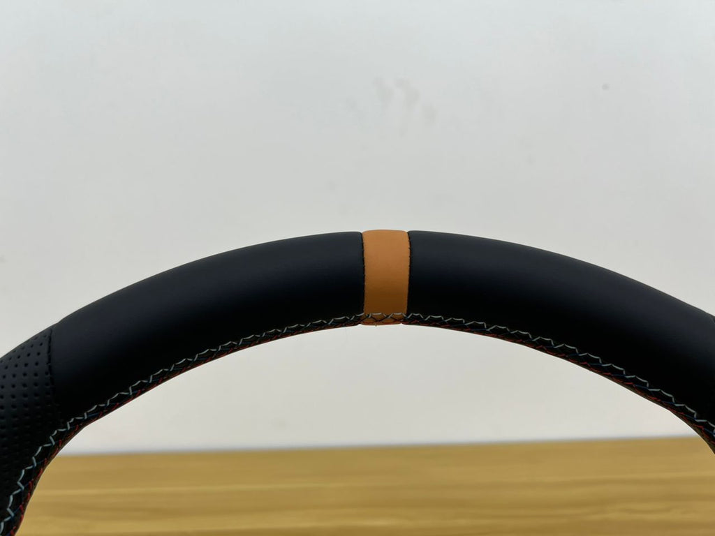 P1 BMW F9x Leather Steering Wheel LCI