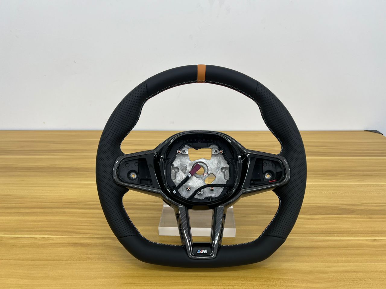 P1 BMW F9x Leather Steering Wheel LCI