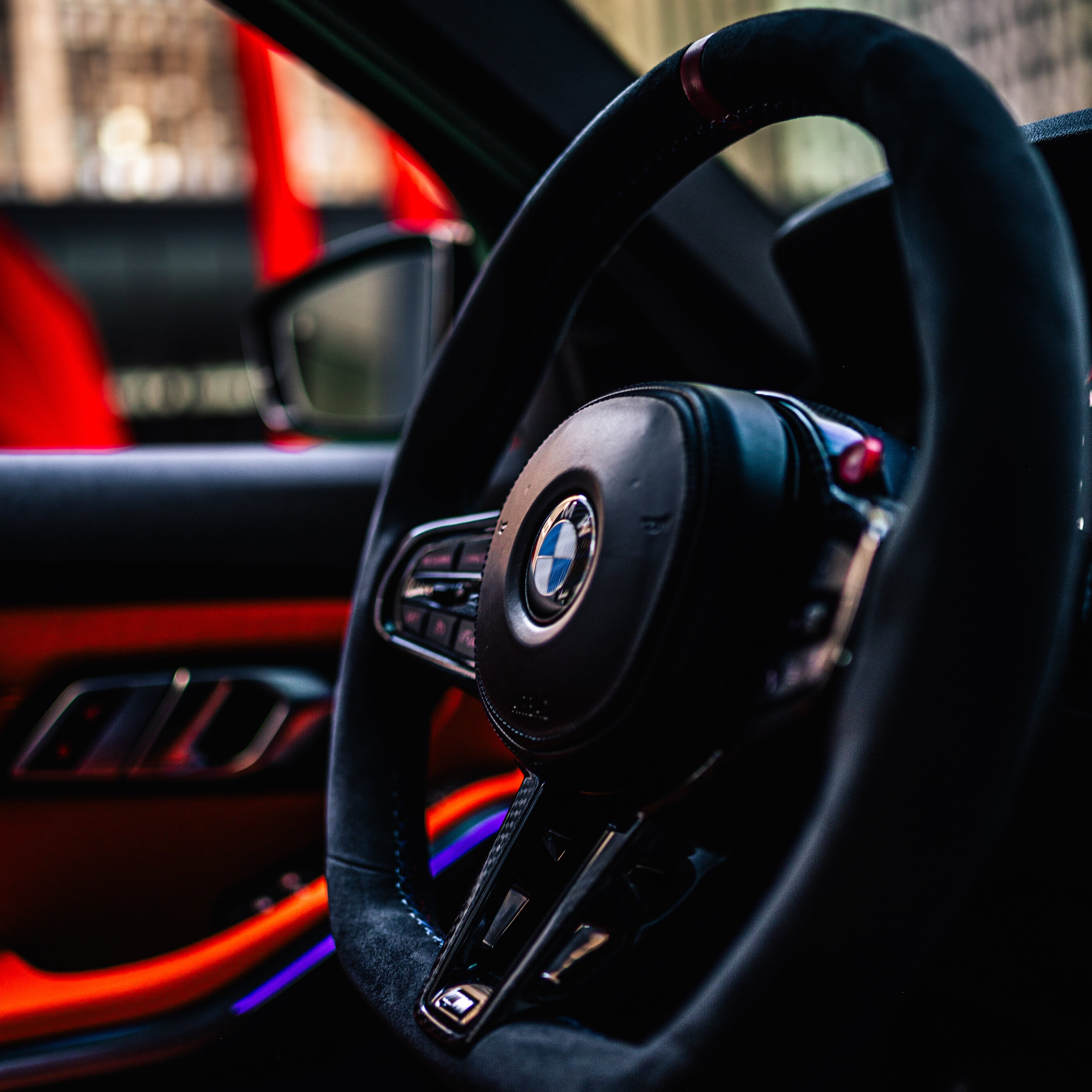 P1 BMW G8x Alcantara Steering Wheel