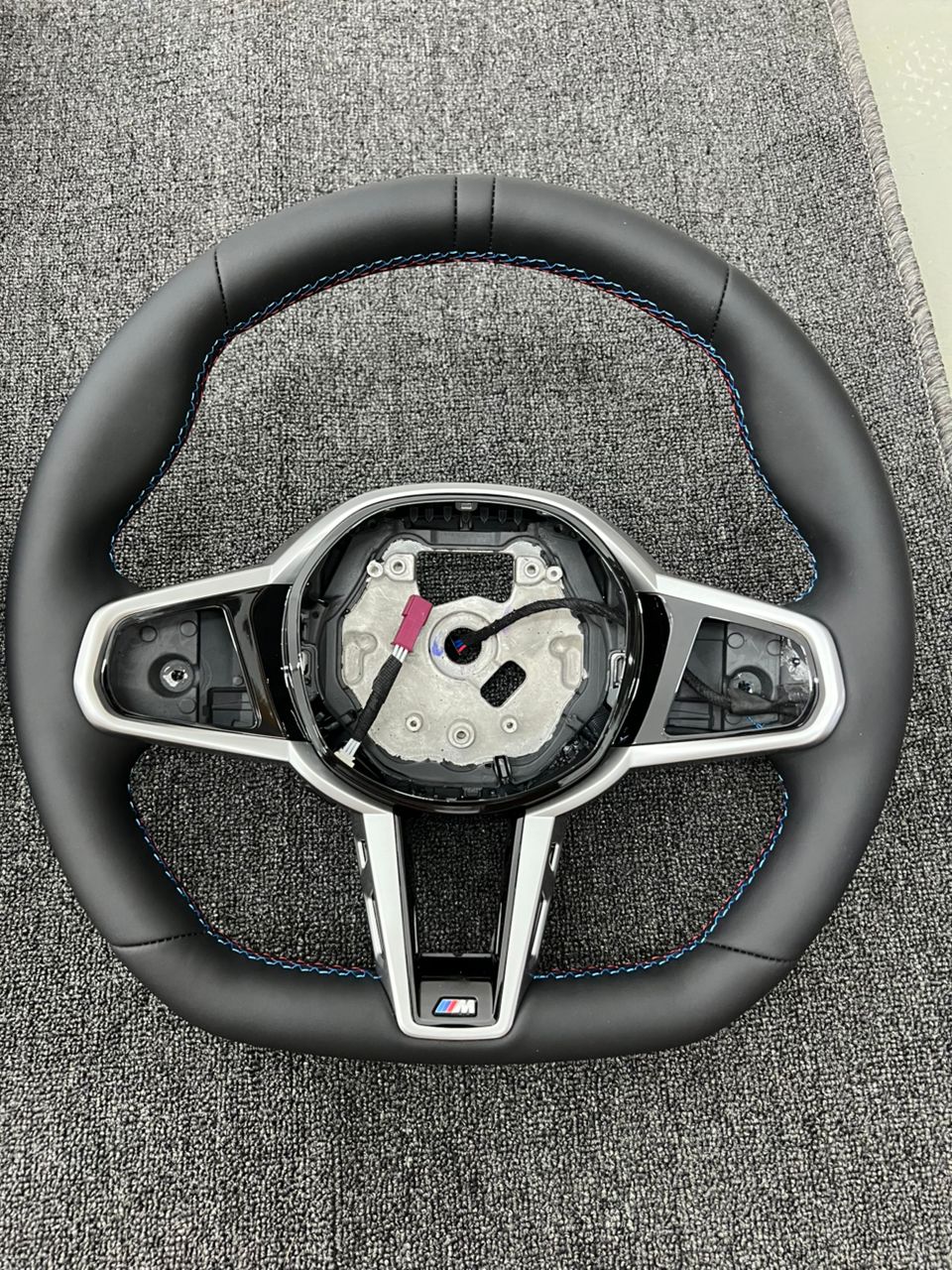 P1 BMW G05 Leather Steering Wheel LCI