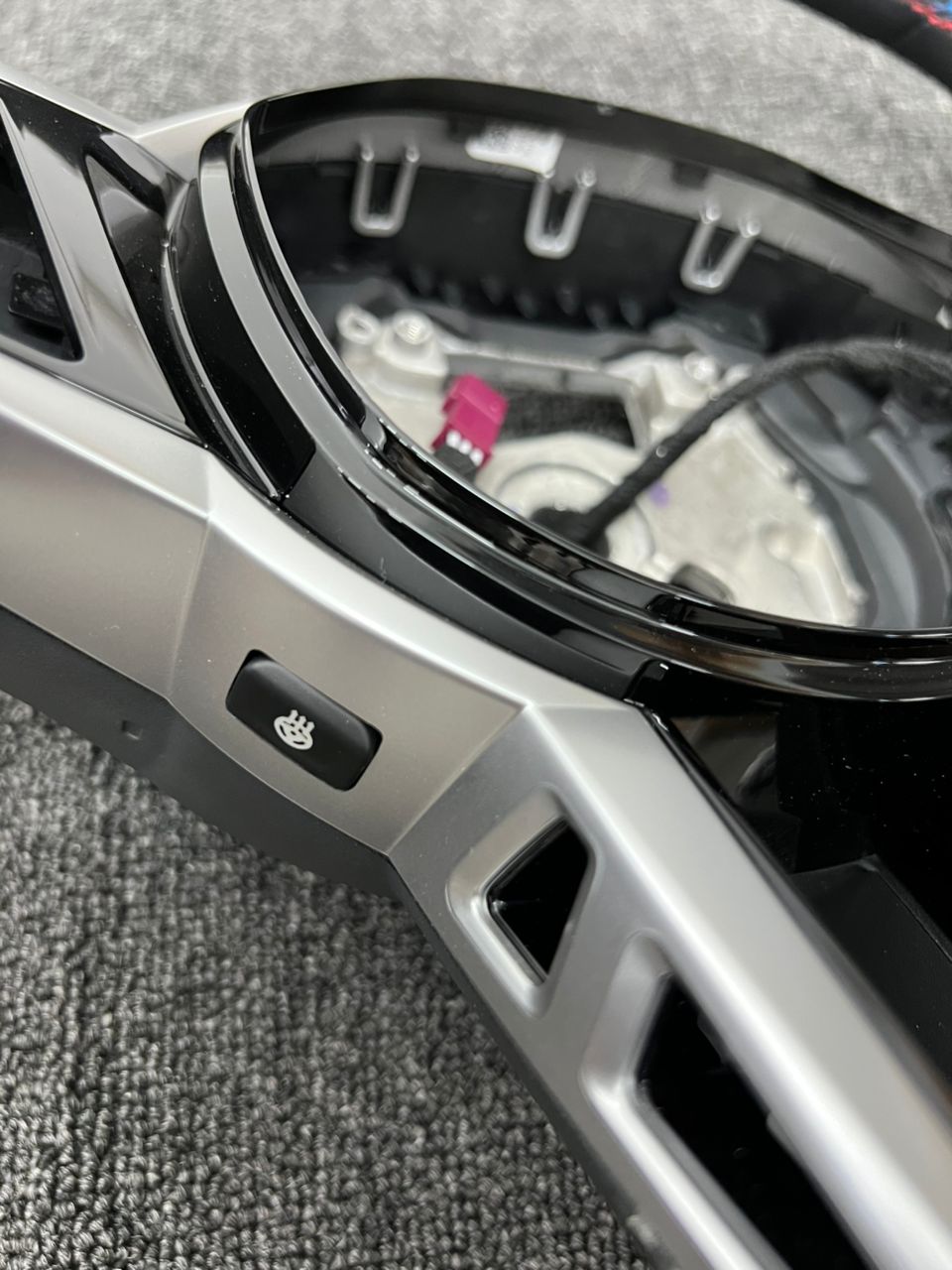 P1 BMW G05 Leather Steering Wheel LCI