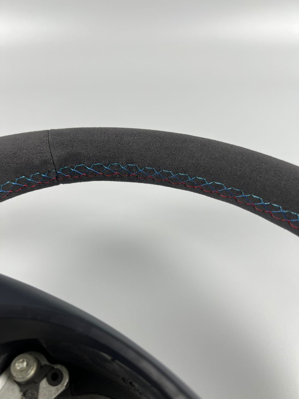 P1 BMW E4x Alcantara Steering Wheel